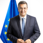 Apostolos Tzitzikostas